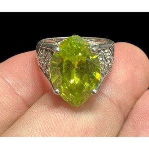 Ross Simons Ring Sterling Silver, Peridot, CZ Cocktail Band Size 7 Signed